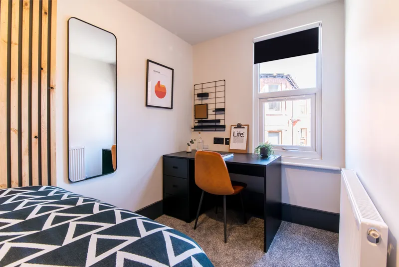 Vibrant 6 Bedroom House // 2026/7 - Image 10